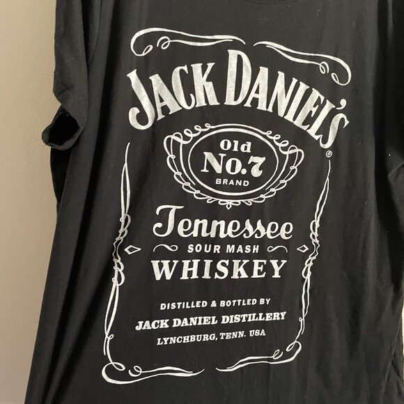Torrid Women 3X Black Short Sleeve Jack Daniels Graphic Classic Fit Crew Tee - Picture 3 of 7